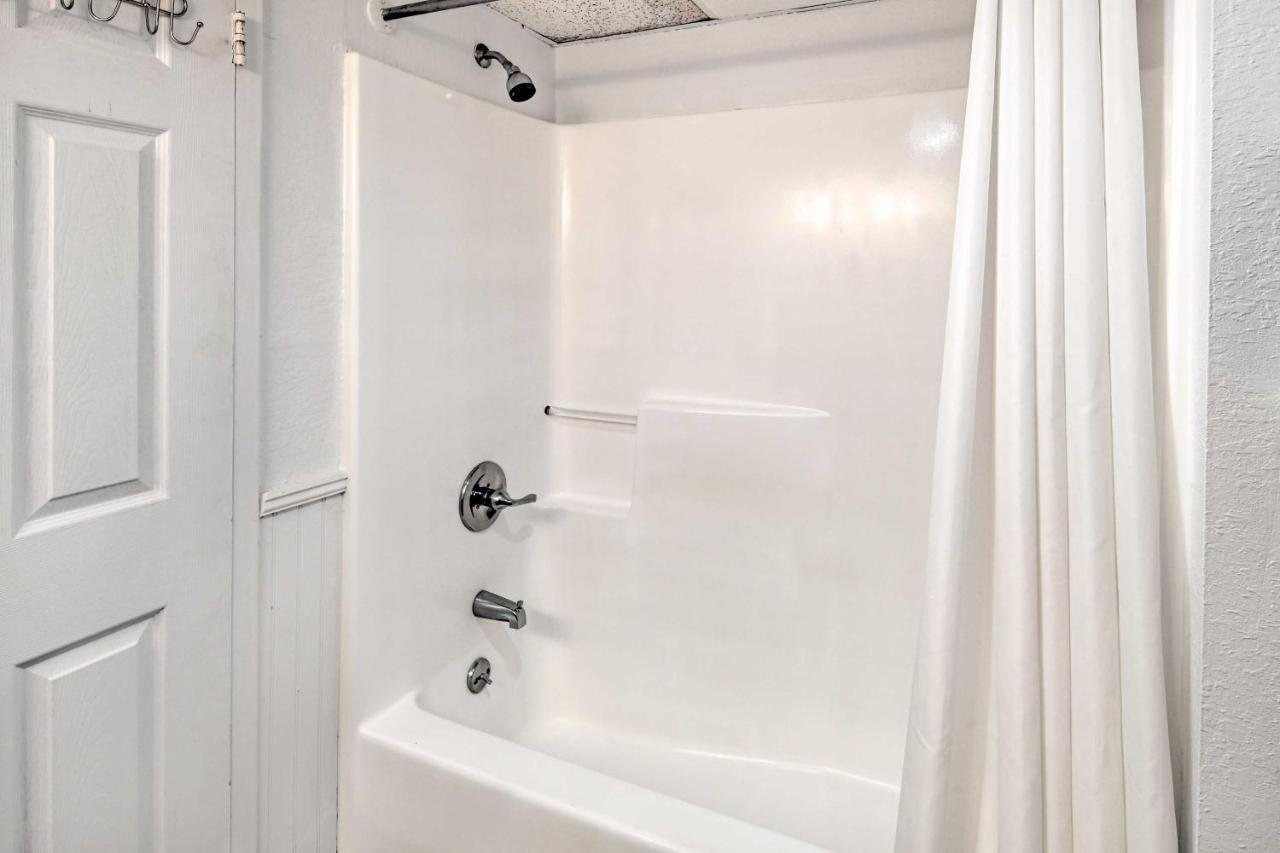 Beachfront Condo In Myrtle Beach With Pool Access Bagian luar foto